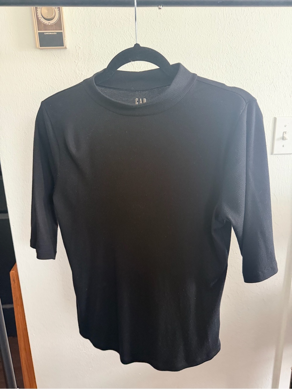 GAP Womena Black Ribbed Mock Neck 3/4 Sleeve Top